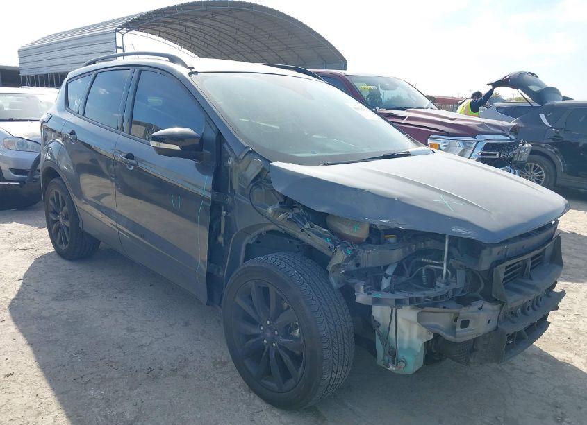 2017 Ford Escape TITANIUM (VIN 1FMCU0J91HUF06967) main photo