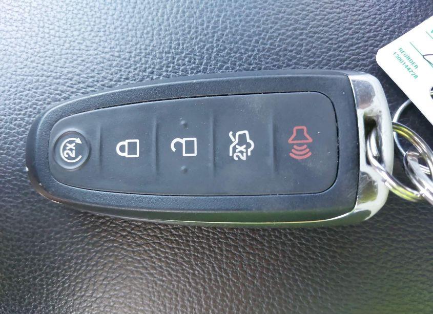 Photo 11 of 2017 Ford Escape TITANIUM (VIN 1FMCU0J91HUF06967)