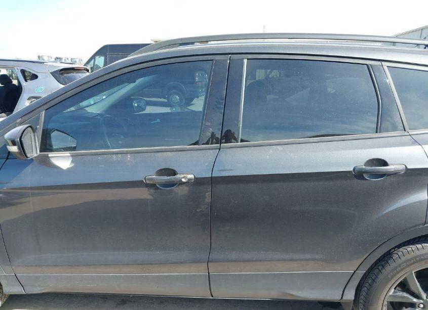 Photo 14 of 2017 Ford Escape TITANIUM (VIN 1FMCU0J91HUF06967)