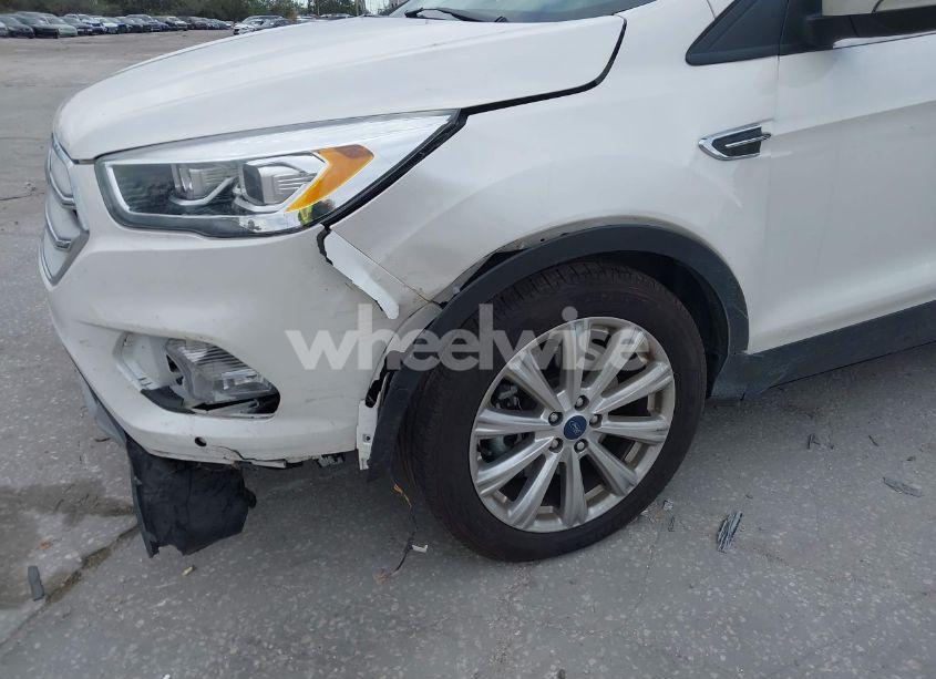 Photo 17 of 2018 Ford Escape TITANIUM (VIN 1FMCU0J91JUB09300)