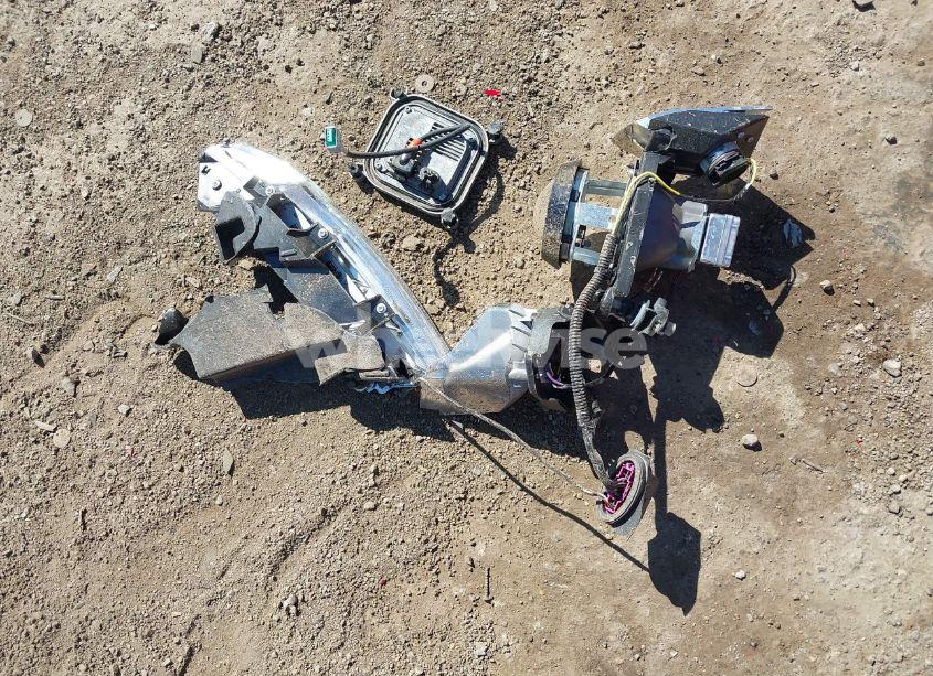 Photo 12 of 2015 Ford Escape TITANIUM (VIN 1FMCU0J92FUA61460)