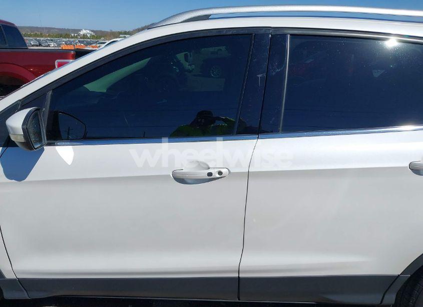 Photo 15 of 2015 Ford Escape TITANIUM (VIN 1FMCU0J92FUA61460)