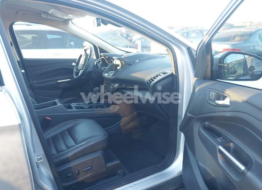 Photo 5 of 2017 Ford Escape TITANIUM (VIN 1FMCU0J92HUB35382)