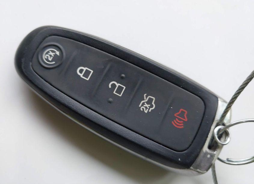 Photo 10 of 2019 Ford Escape TITANIUM (VIN 1FMCU0J92KUC09987)