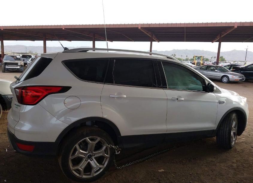 Photo 12 of 2019 Ford Escape TITANIUM (VIN 1FMCU0J92KUC09987)