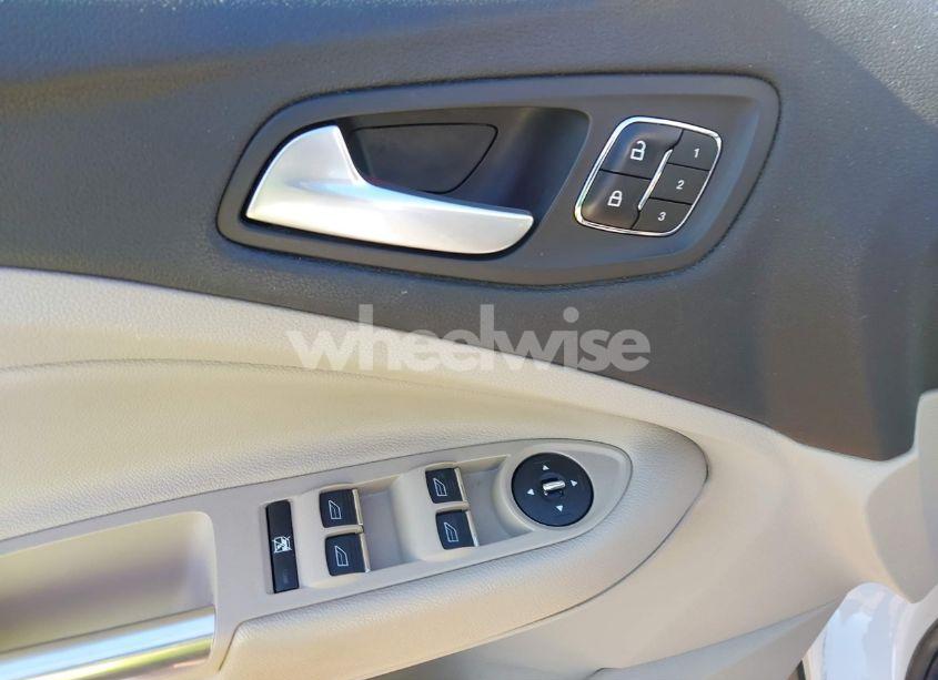 Photo 14 of 2015 Ford Escape TITANIUM (VIN 1FMCU0J93FUB55623)
