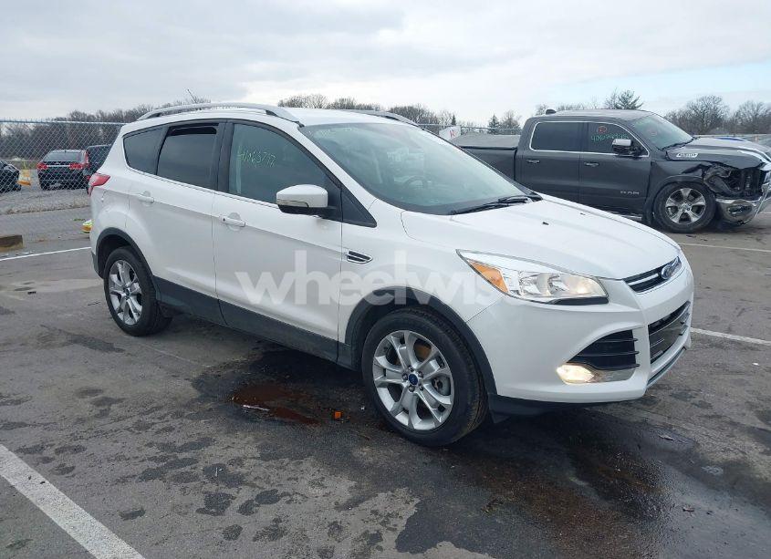 2015 Ford Escape TITANIUM (VIN 1FMCU0J93FUB92252) main photo