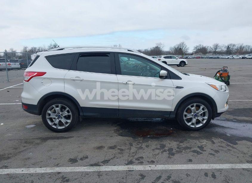 Photo 13 of 2015 Ford Escape TITANIUM (VIN 1FMCU0J93FUB92252)