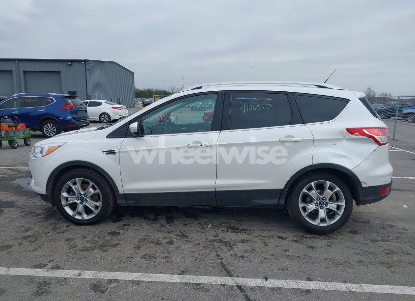 Photo 14 of 2015 Ford Escape TITANIUM (VIN 1FMCU0J93FUB92252)
