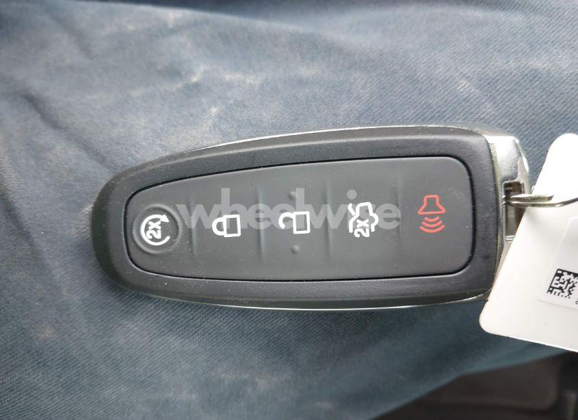 Photo 11 of 2017 Ford Escape TITANIUM (VIN 1FMCU0J93HUB91508)