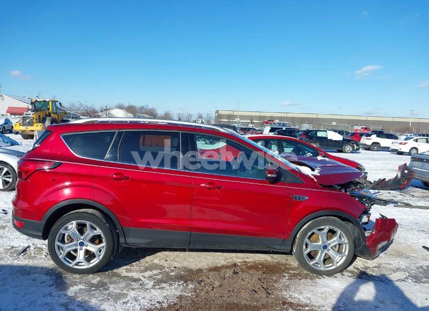 Photo 13 of 2019 Ford Escape TITANIUM (VIN 1FMCU0J93KUB25113)
