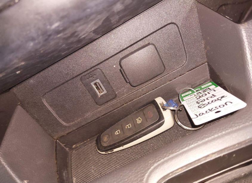 Photo 11 of 2017 Ford Escape TITANIUM (VIN 1FMCU0J94HUA09895)