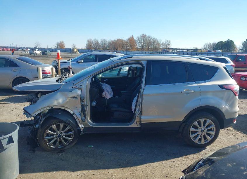 Photo 15 of 2017 Ford Escape TITANIUM (VIN 1FMCU0J94HUD94729)