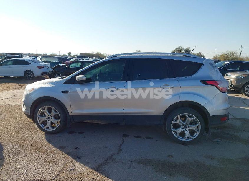 Photo 14 of 2018 Ford Escape TITANIUM (VIN 1FMCU0J94JUB44493)