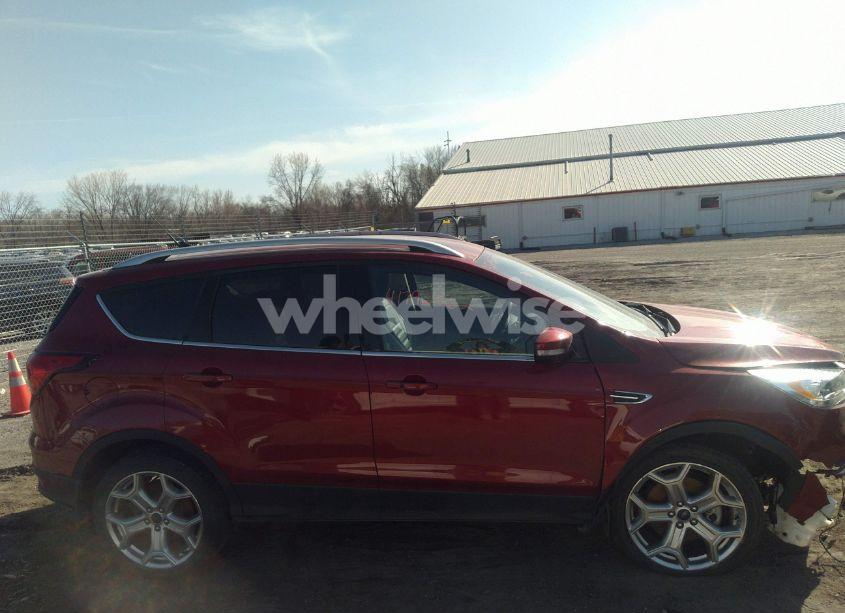 Photo 13 of 2019 Ford Escape TITANIUM (VIN 1FMCU0J94KUC22191)