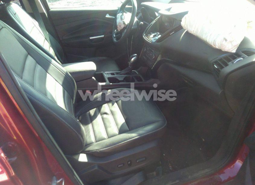 Photo 5 of 2019 Ford Escape TITANIUM (VIN 1FMCU0J94KUC22191)