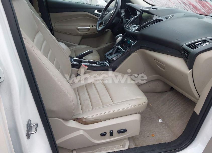 Photo 5 of 2015 Ford Escape TITANIUM (VIN 1FMCU0J95FUB55428)