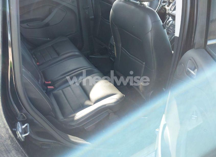 Photo 8 of 2016 Ford Escape TITANIUM (VIN 1FMCU0J95GUB51834)