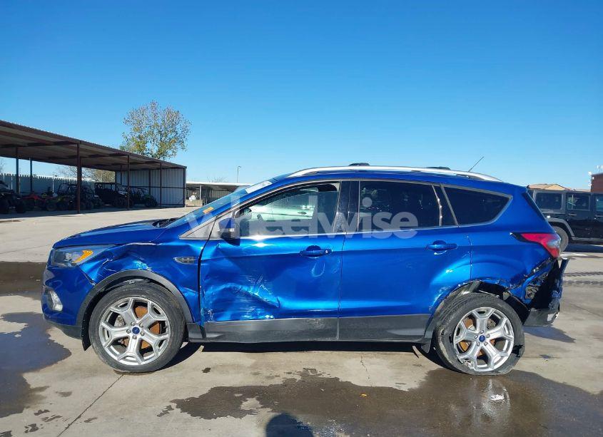 Photo 14 of 2017 Ford Escape TITANIUM (VIN 1FMCU0J95HUC33905)
