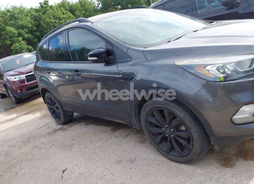 Photo 14 of 2017 Ford Escape TITANIUM (VIN 1FMCU0J95HUC34066)