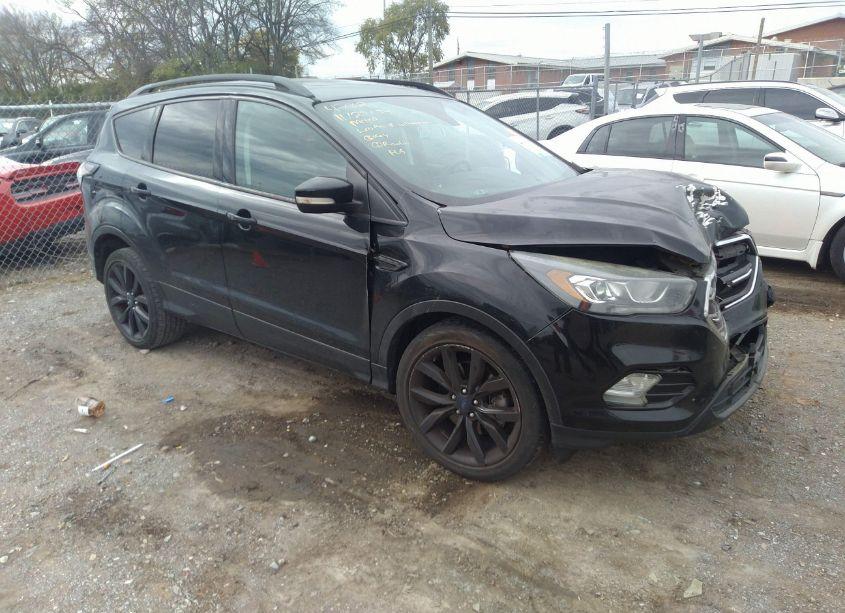 2017 Ford Escape TITANIUM (VIN 1FMCU0J95HUD34782) main photo