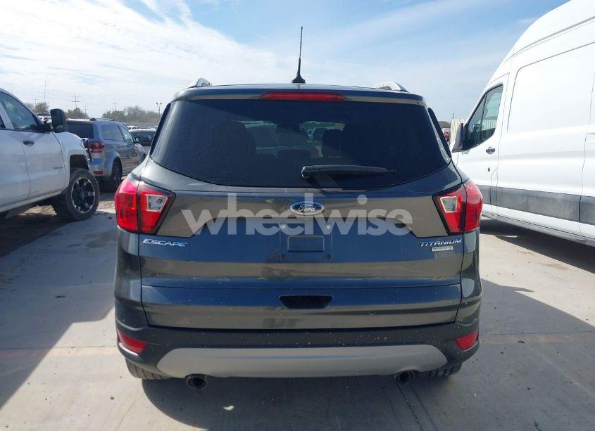 Photo 15 of 2019 Ford Escape (VIN 1FMCU0J95KUA04972)