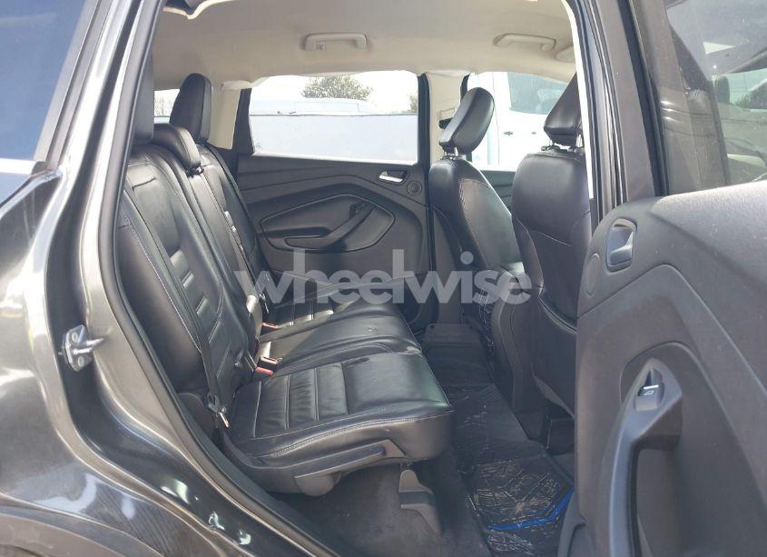 Photo 8 of 2019 Ford Escape (VIN 1FMCU0J95KUA04972)