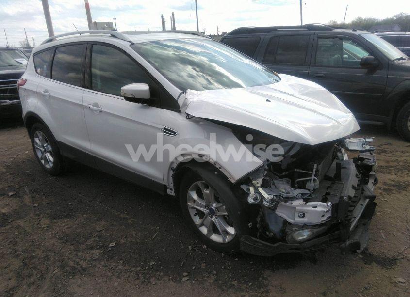 2016 Ford Escape TITANIUM (VIN 1FMCU0J96GUA49331) main photo