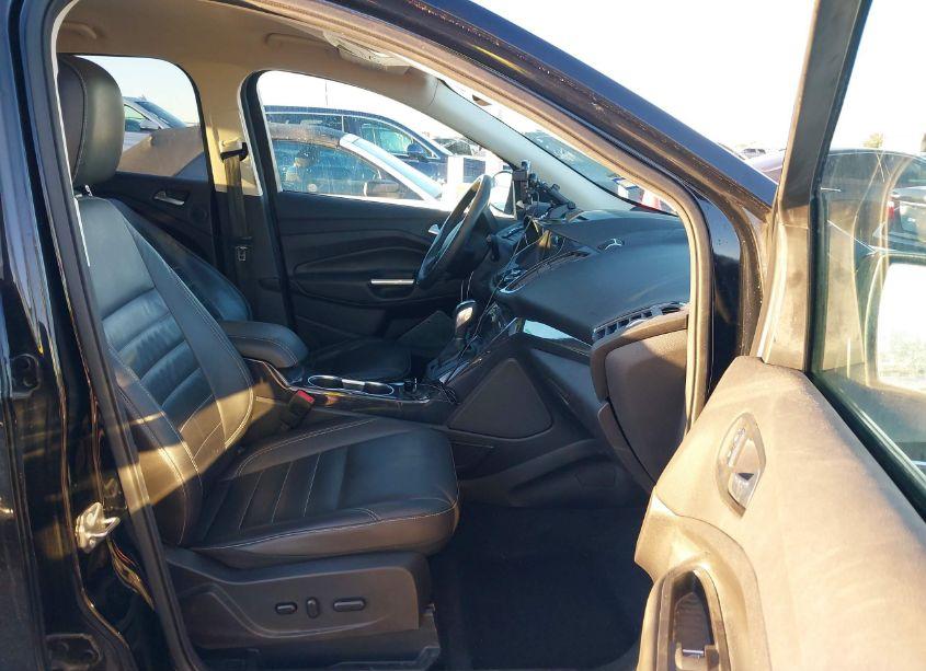 Photo 5 of 2016 Ford Escape TITANIUM (VIN 1FMCU0J96GUA75475)