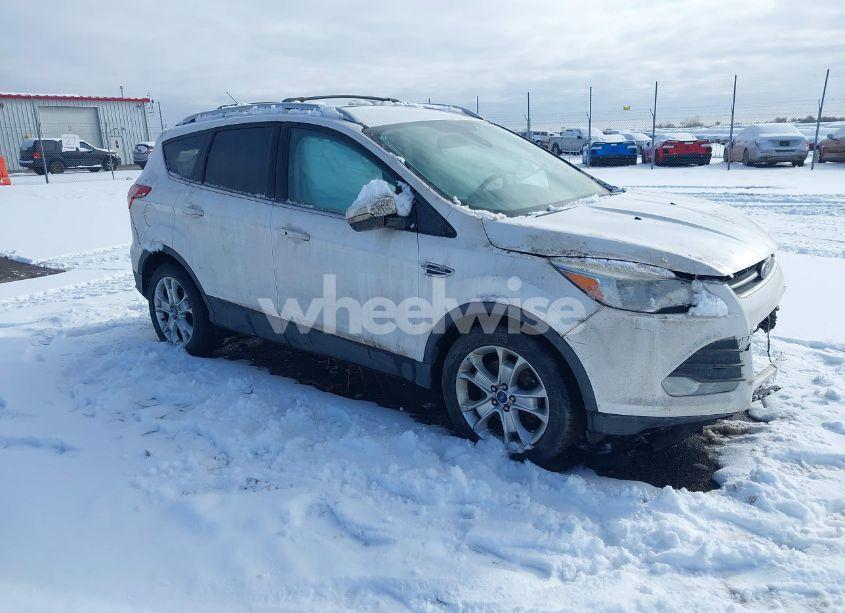 2016 Ford Escape TITANIUM (VIN 1FMCU0J96GUB99326) main photo