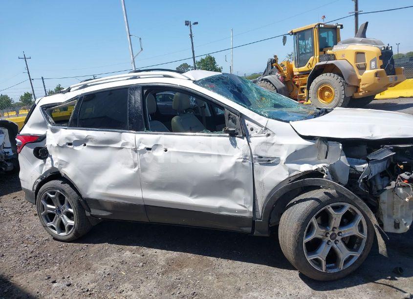 Photo 13 of 2017 Ford Escape TITANIUM (VIN 1FMCU0J96HUA62002)