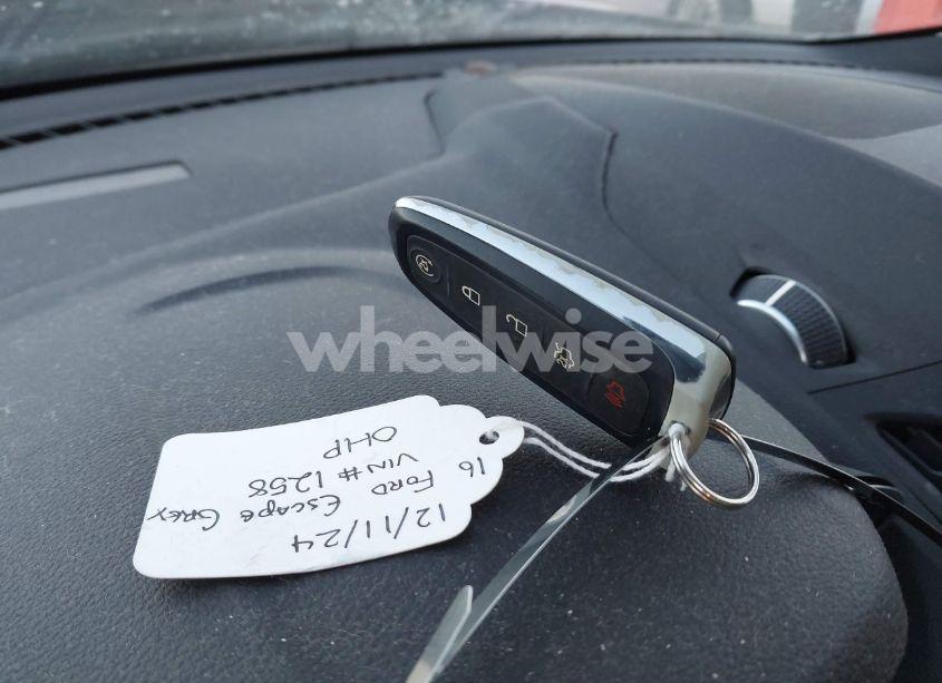 Photo 11 of 2017 Ford Escape TITANIUM (VIN 1FMCU0J96HUB91258)