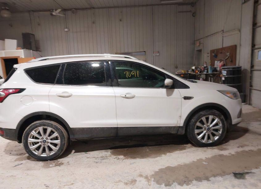 Photo 13 of 2017 Ford Escape TITANIUM (VIN 1FMCU0J96HUB91504)