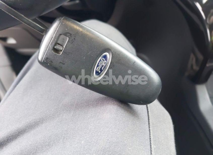 Photo 11 of 2017 Ford Escape TITANIUM (VIN 1FMCU0J96HUC94437)