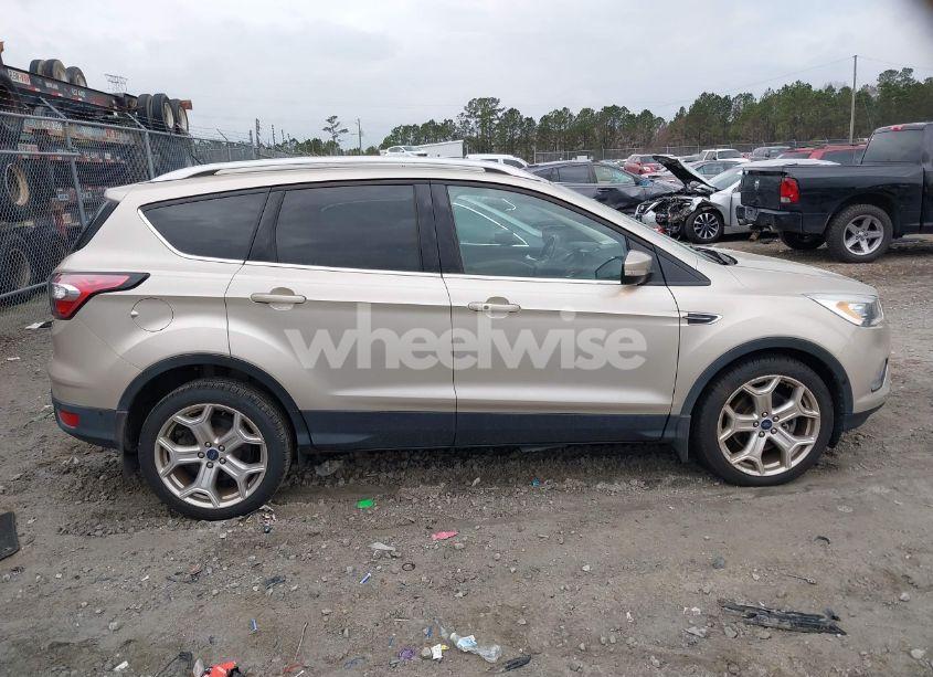 Photo 13 of 2017 Ford Escape TITANIUM (VIN 1FMCU0J96HUE13085)