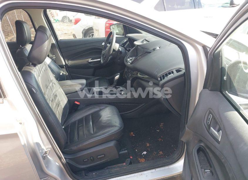 Photo 5 of 2018 Ford Escape TITANIUM (VIN 1FMCU0J96JUA44296)