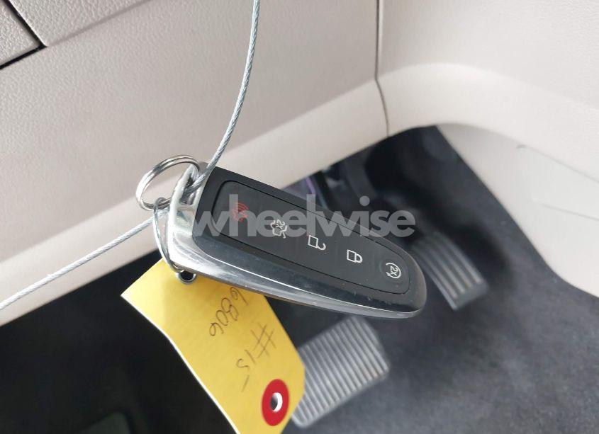 Photo 11 of 2018 Ford Escape TITANIUM (VIN 1FMCU0J96JUD36806)