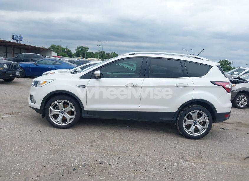 Photo 14 of 2018 Ford Escape TITANIUM (VIN 1FMCU0J96JUD36806)