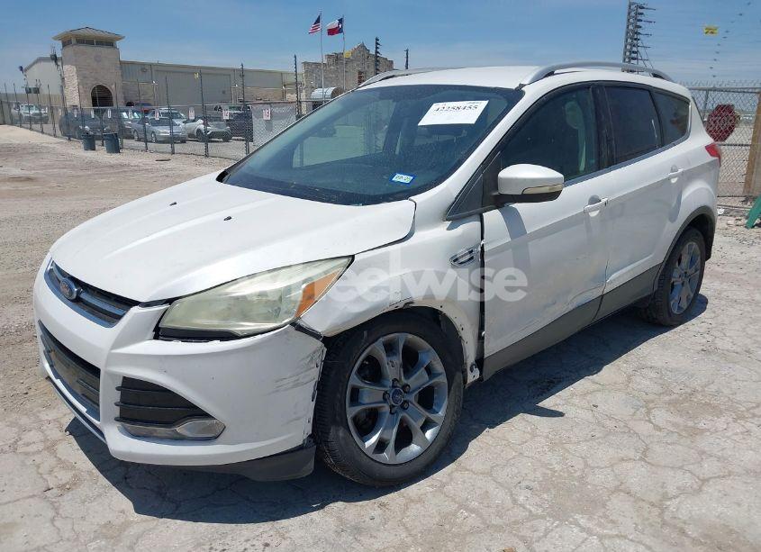 Photo 2 of 2014 Ford Escape TITANIUM (VIN 1FMCU0J97EUE56801)