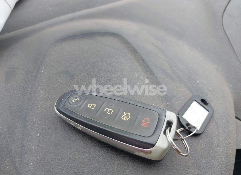 Photo 11 of 2016 Ford Escape TITANIUM (VIN 1FMCU0J97GUB96726)