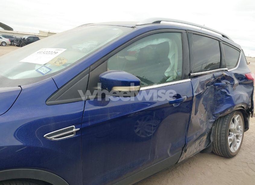 Photo 14 of 2016 Ford Escape TITANIUM (VIN 1FMCU0J97GUB96726)