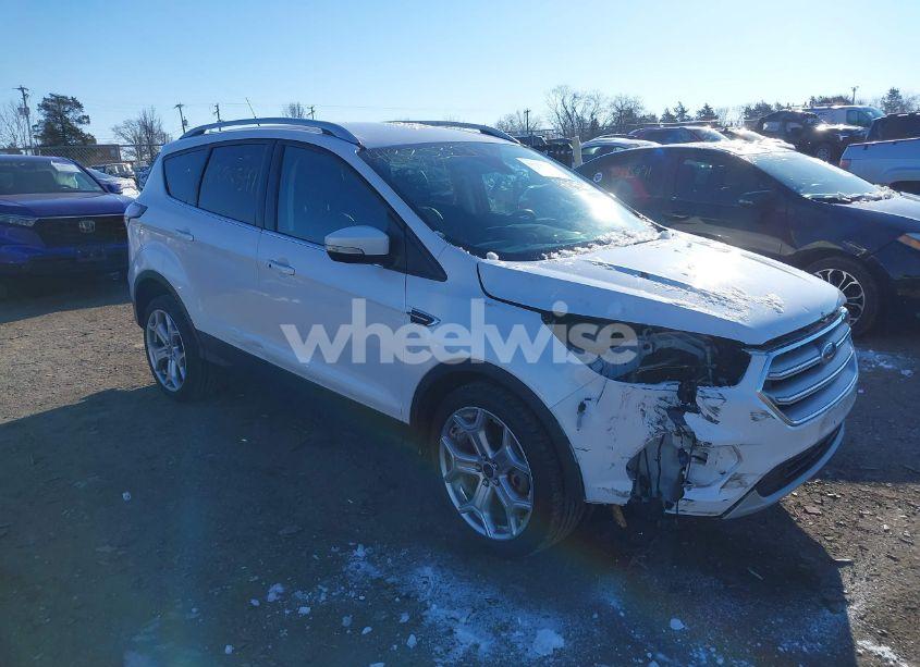 2017 Ford Escape TITANIUM (VIN 1FMCU0J97HUA93064) main photo