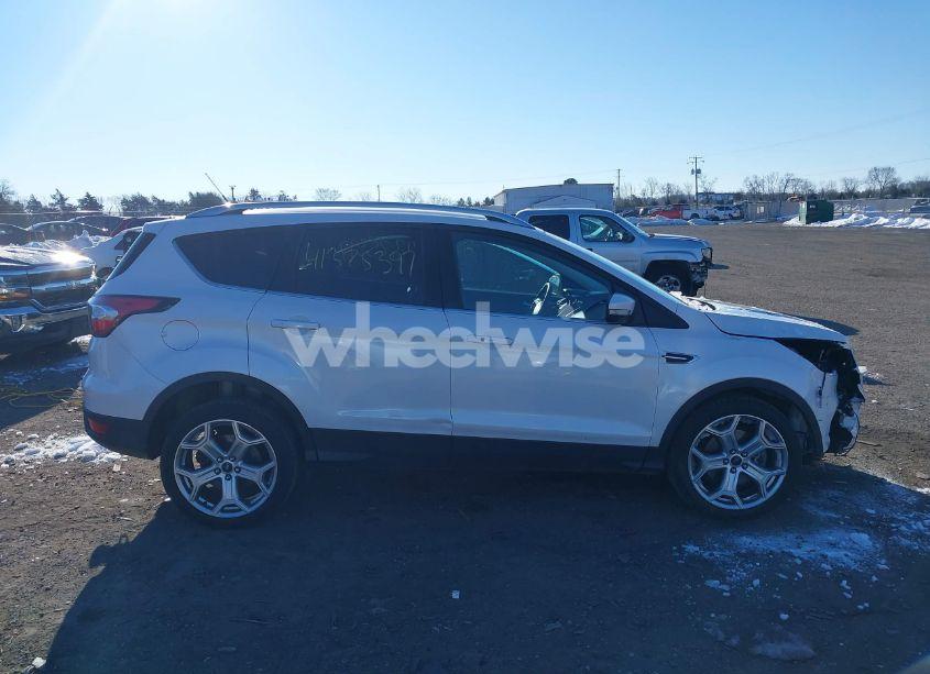 Photo 13 of 2017 Ford Escape TITANIUM (VIN 1FMCU0J97HUA93064)