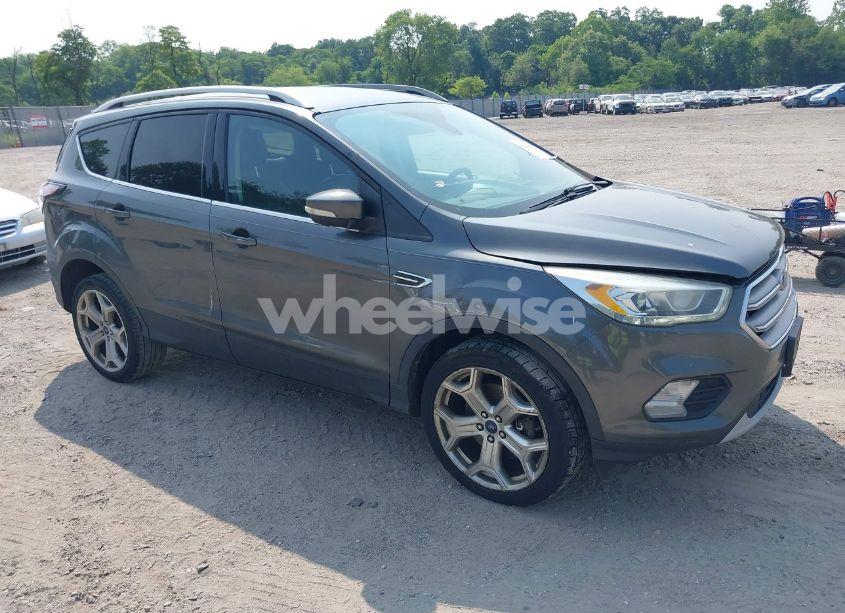 2017 Ford Escape TITANIUM (VIN 1FMCU0J97HUB64604) main photo