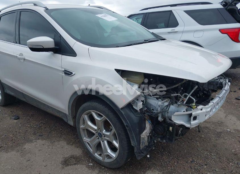 Photo 18 of 2019 Ford Escape TITANIUM (VIN 1FMCU0J97KUA04925)