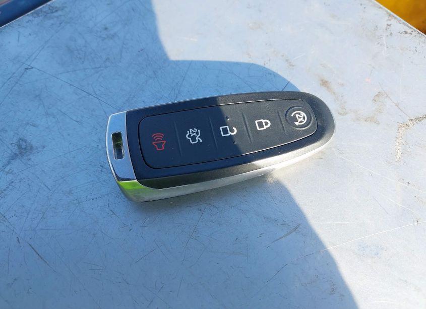 Photo 11 of 2016 Ford Escape TITANIUM (VIN 1FMCU0J98GUB15734)