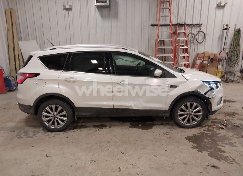 Photo 13 of 2017 Ford Escape TITANIUM (VIN 1FMCU0J98HUE07904)