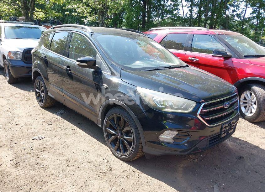 2017 Ford Escape TITANIUM (VIN 1FMCU0J99HUA57943) main photo