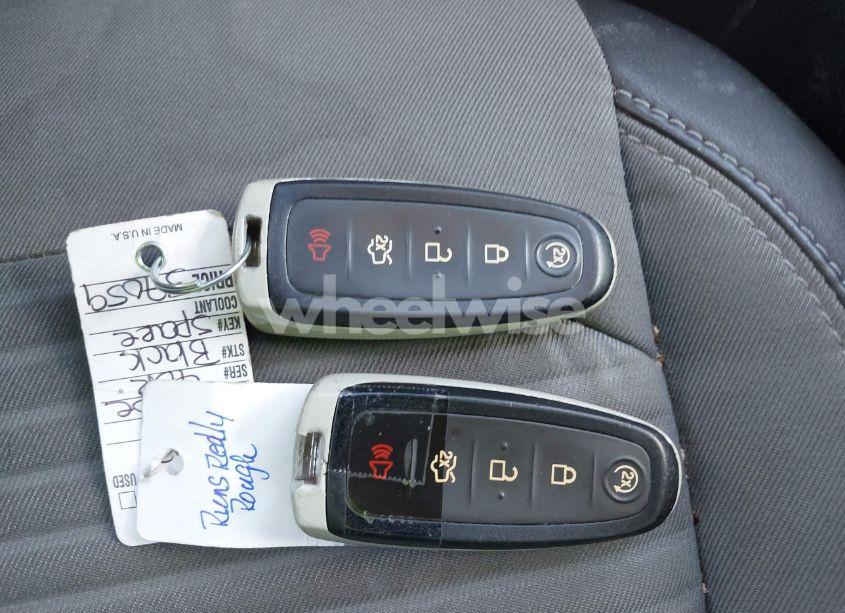 Photo 11 of 2017 Ford Escape TITANIUM (VIN 1FMCU0J99HUA57943)