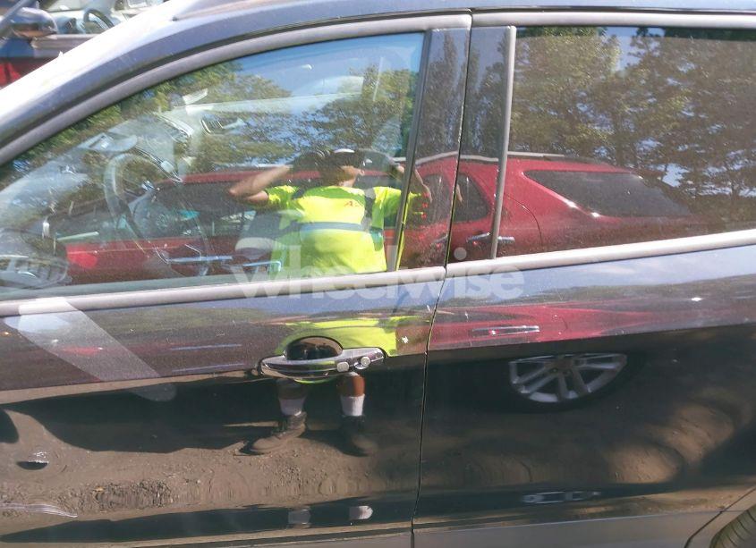 Photo 14 of 2017 Ford Escape TITANIUM (VIN 1FMCU0J99HUA57943)